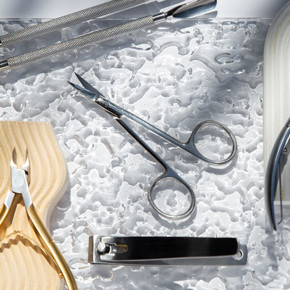 NGHIA Curve Eyebrow Scissors - KM-601 (Stainless Steel)